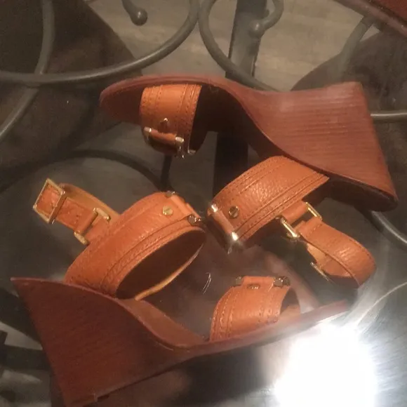 Tory Burch Pebbled‎ Leather Wedge Sandals