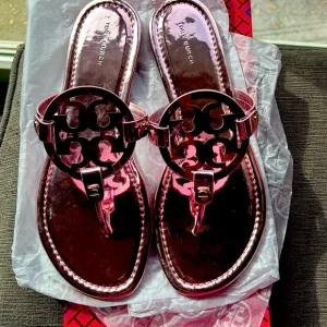 Tory Burch Pink Metallic Sandals with Signature Medallion