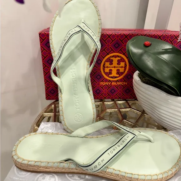 Tory Burch Ribbon Logo Thong Espadrille Sandal in Meadow Mist/Navy, Size 8 - NIB