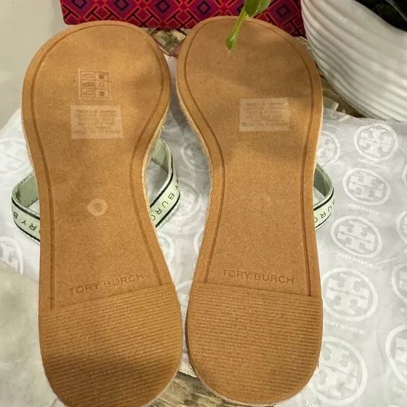 Tory Burch Ribbon Logo Thong Espadrille Sandal in Meadow Mist/Navy, Size 8 - NIB