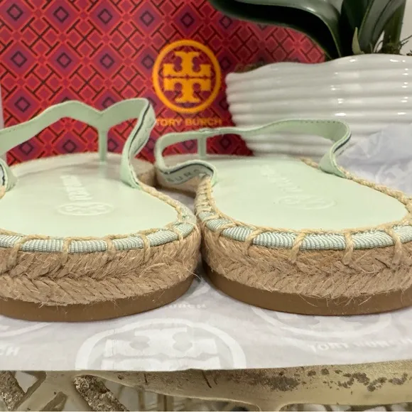 Tory Burch Ribbon Logo Thong Espadrille Sandal in Meadow Mist/Navy, Size 8 - NIB