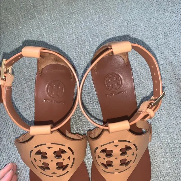 Tory Burch Tan Leather Sandals used