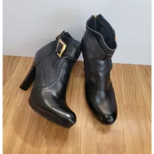 Tory Burch Melrose Leather Cheslea Boots 6
