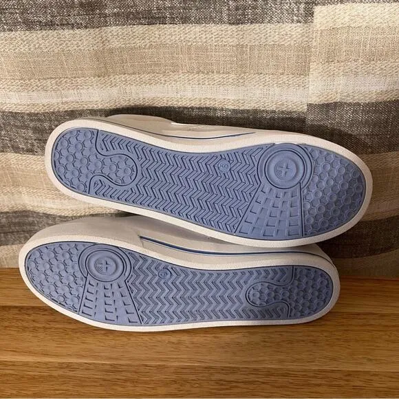 Tretorn Chelsea White Canvas Sneakers Size 9