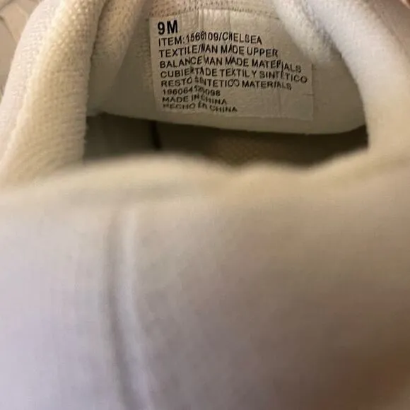 Tretorn Chelsea White Canvas Sneakers Size 9