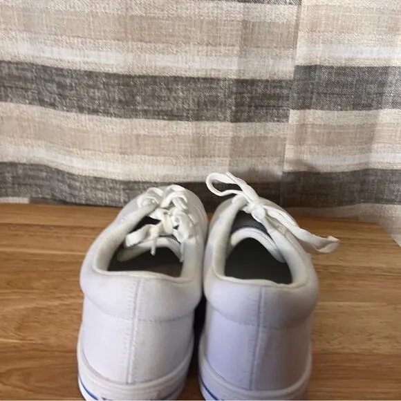 Tretorn Chelsea White Canvas Sneakers Size 9