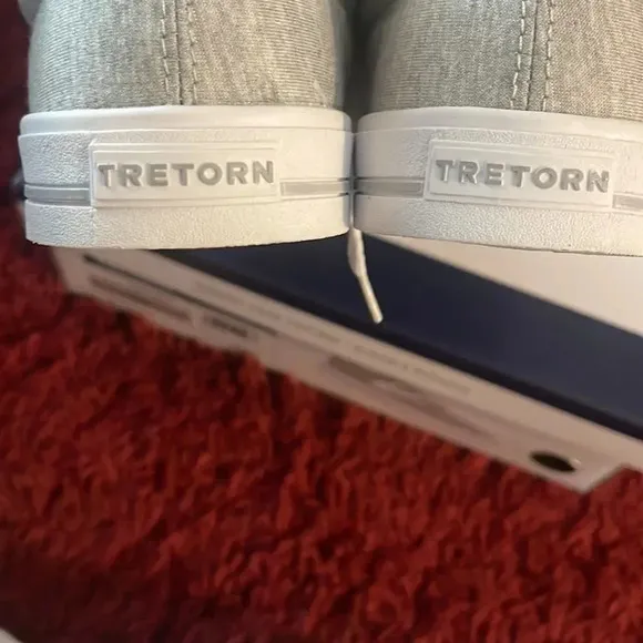 Tretorn  sneakers  Chelsea Gray Size 7 Memory Foam Canvas Sneakers
