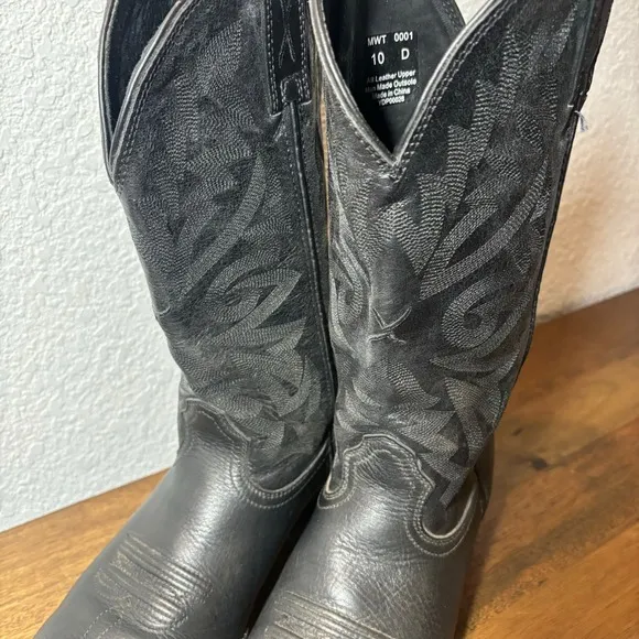 Twisted X Men's Black Smooth Leather Western Cowboy Boots Patterned  Size 10 D
