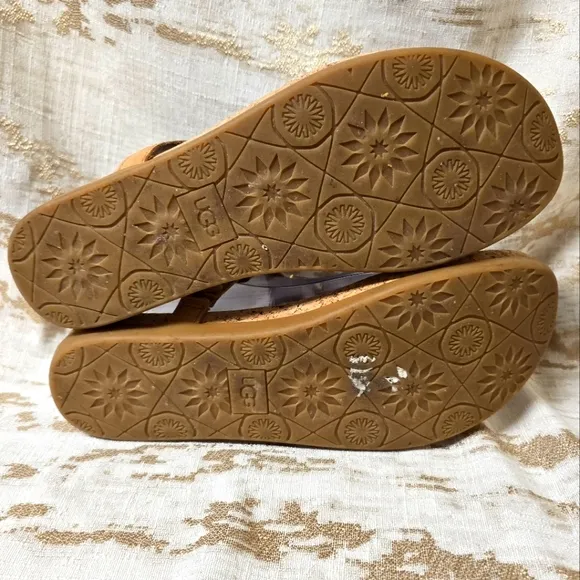 Ugg Aleigh Womans Sandals In Almond Sz10