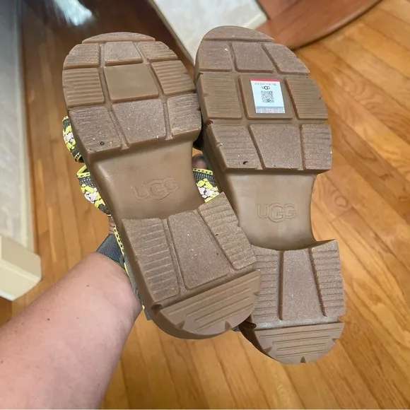 UGG ASHTON HERITAGE BRAID  STRAPPY BURNT OLIVE SLIDE CHUNKY SANDALS US 8