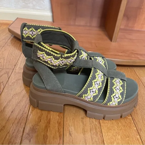 UGG ASHTON HERITAGE BRAID  STRAPPY BURNT OLIVE SLIDE CHUNKY SANDALS US 8