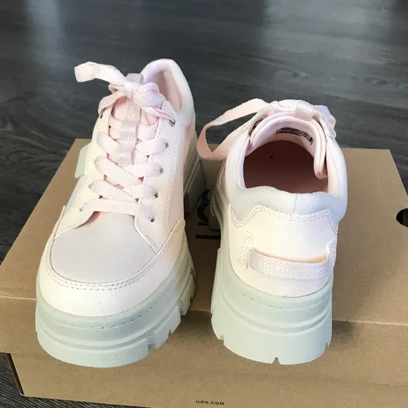 UGG ASHTON HIBRID SNEAKERS