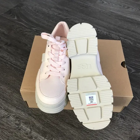 UGG ASHTON HIBRID SNEAKERS