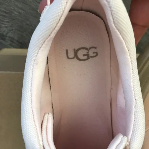 UGG ASHTON HIBRID SNEAKERS