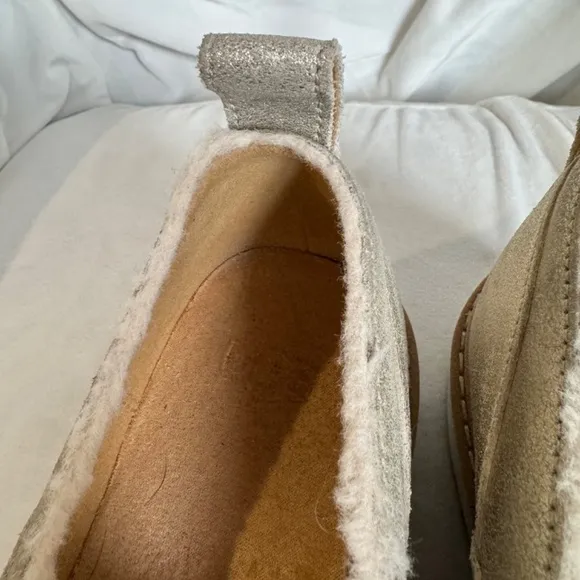 UGG Atwater Metallic Slip On Wool Loafers Footwear Woman Lady Size 8.5