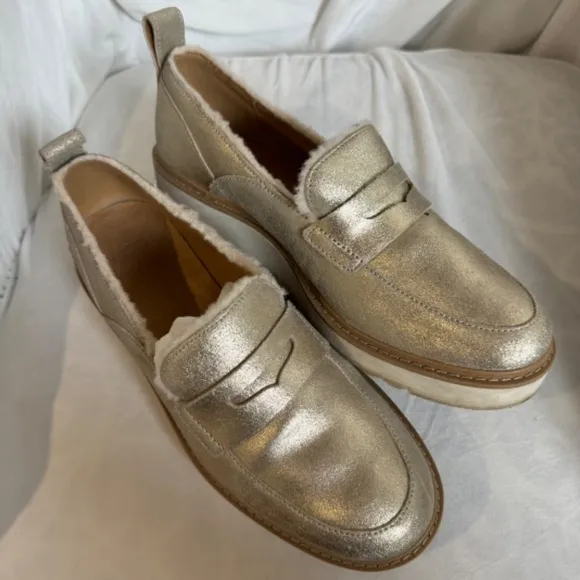 UGG Atwater Metallic Slip On Wool Loafers Footwear Woman Lady Size 8.5