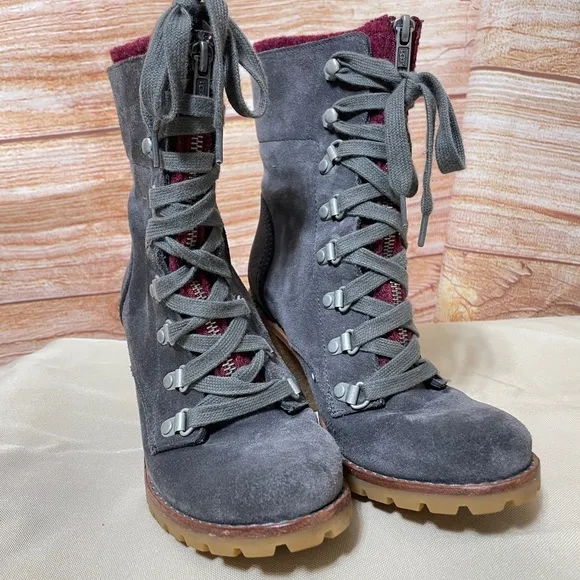 UGG Australia Fabrice, Women’s‎ Desert Boots Size 5