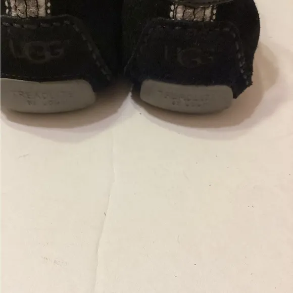 UGG Australia. Men’s Marris Black Suede Loafers Size 8