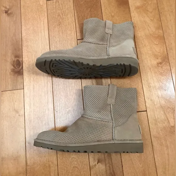 UGG Classic Unlined Mini Perforated boots Size 7