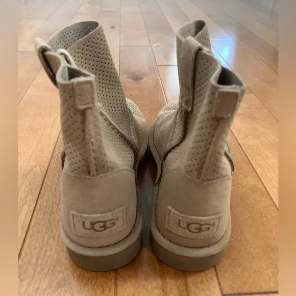 UGG Classic Unlined Mini Perforated boots Size 7