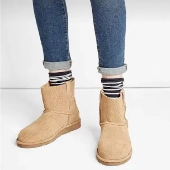 UGG Classic Unlined Mini Perforated boots Size 7