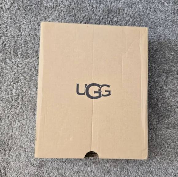 UGG Eirene Sandals Leather Wedge Espadrille NEW size 9