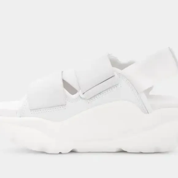 Ugg LA Cloud Sport Women Sandals  new