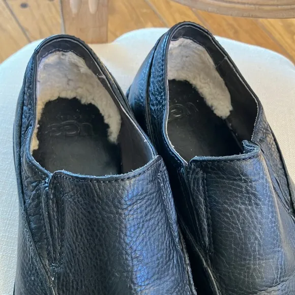Ugg Mens All leather Black Slip On Sherpa Lined Loafers Size 10.5