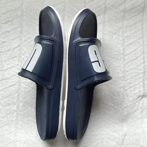 UGG Men’s Wilcox Slide Sandals - Dark Sapphire.