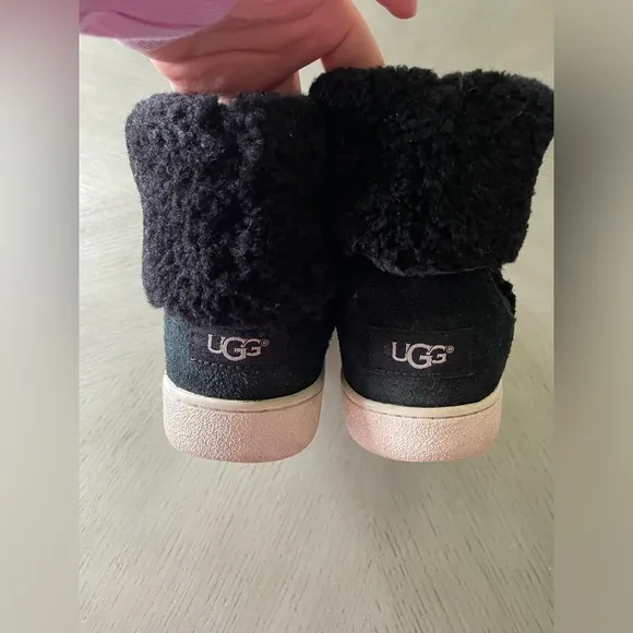 UGG Mika Sheepskin Classic Sneaker Boots Suede Faux Shearling Black Size 8