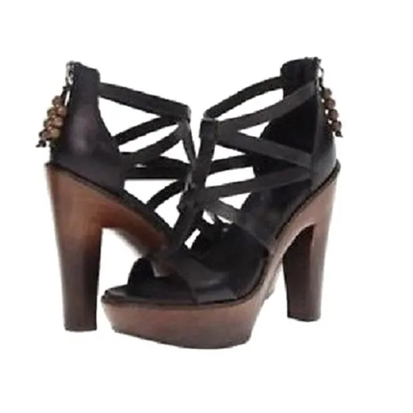 UGG ‘Salina’ Strappy Leather Wood Platform…