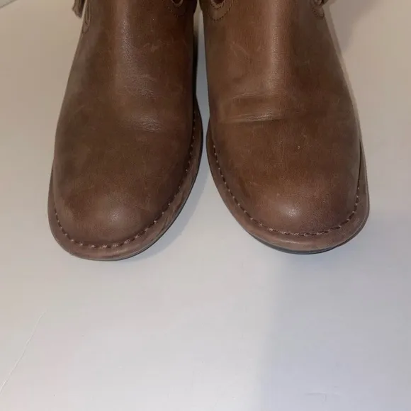UGG Women’s Brown Bandera Tall Leather Boot Size 9