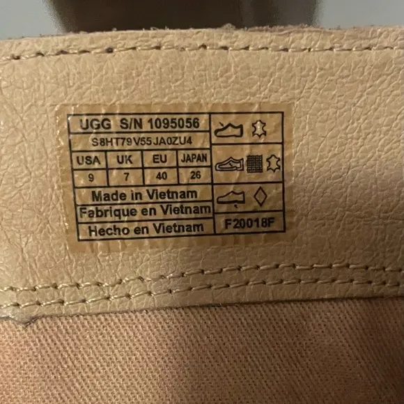 UGG Women’s Brown Bandera Tall Leather Boot Size 9
