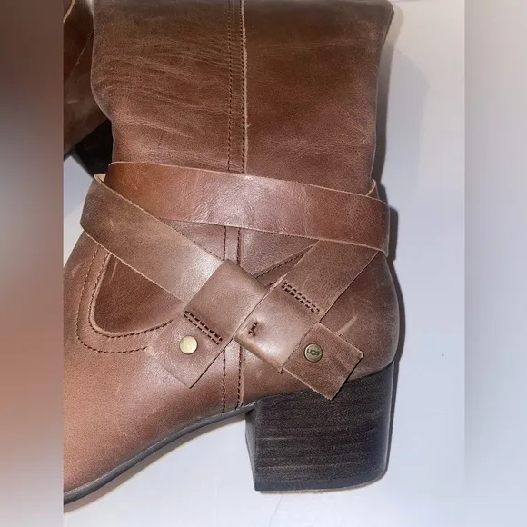 UGG Women’s Brown Bandera Tall Leather Boot Size 9