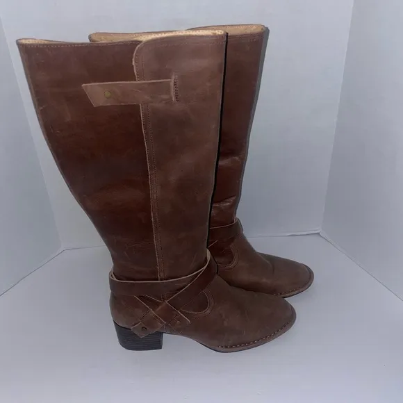 UGG Women’s Brown Bandera Tall Leather Boot Size 9