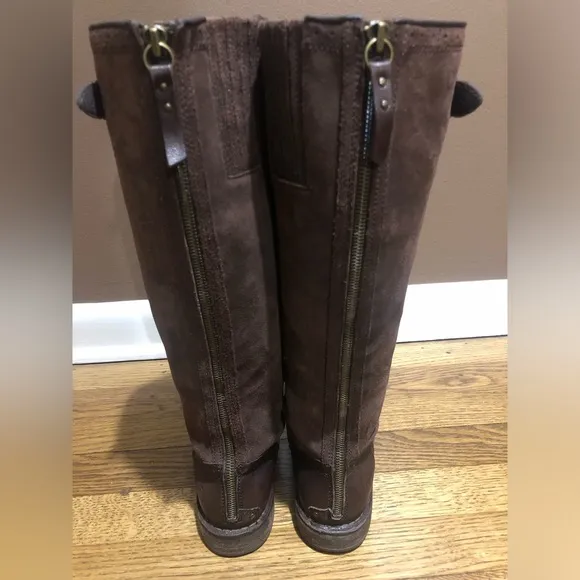 Ugg Women’s Brown Riding Boots Sz 9.5