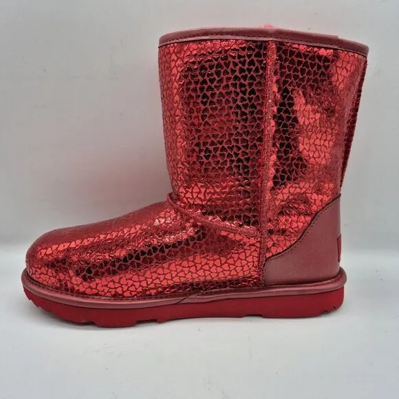 Ugg Youth Size 6 Classic II Gel Red Hearts Short Mid Boots Plush