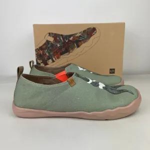 UIN Footwear Bears Hug Artistic Slip On Loafers Mens Size: 43 US: 9.5