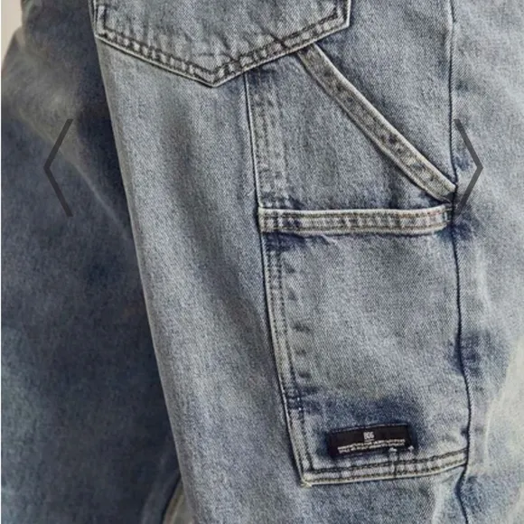Urban Outfitters | BDG Blue Light Wash Carpenter Jeans | W34 L32