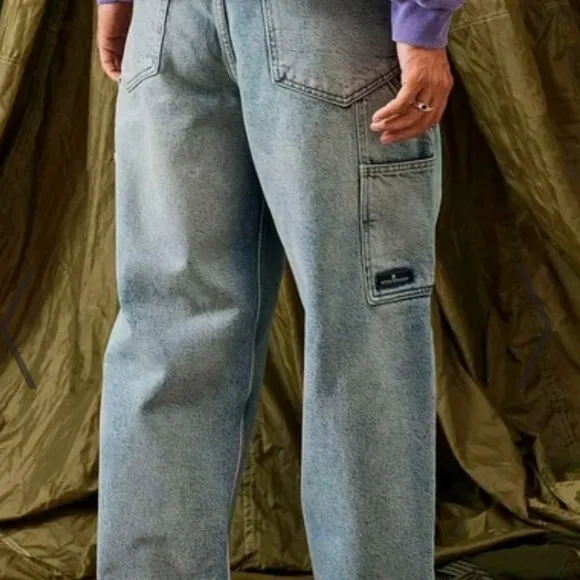 Urban Outfitters | BDG Blue Light Wash Carpenter Jeans | W34 L32