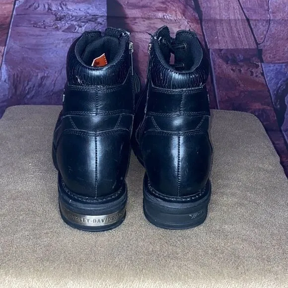 Used Harley Davidson riding boots in size 8 1/2