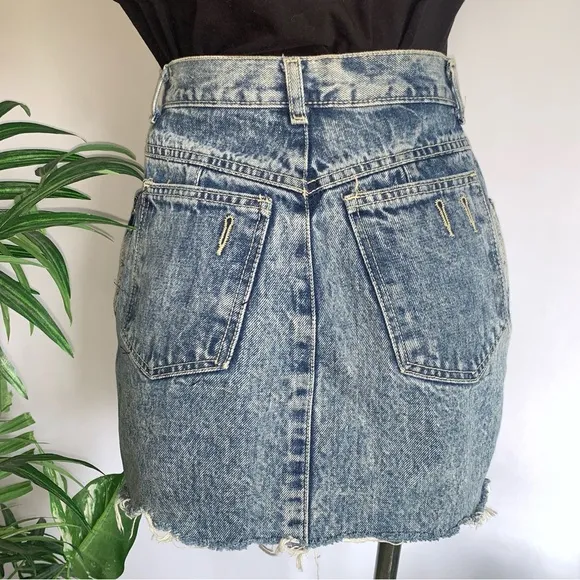v i n t a g e :: Gitano Distressed Acid Wash Denim Mini Skirt