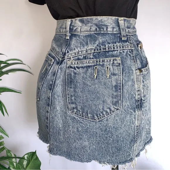 v i n t a g e :: Gitano Distressed Acid Wash Denim Mini Skirt