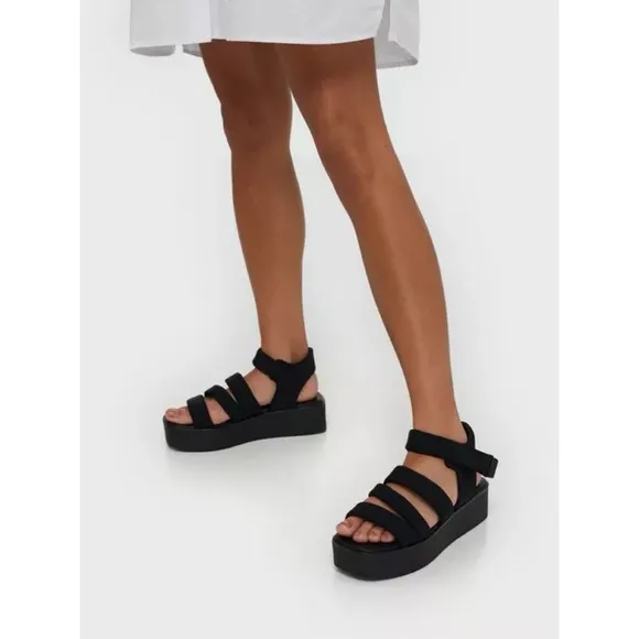 Vagabond Shoemakers Bonnie Platform Sandals Strappy Square Toe NEW Sz 8