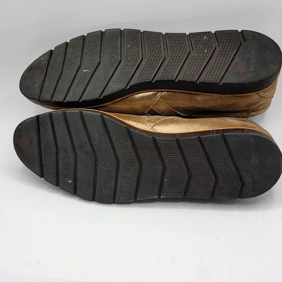 Van Eli Women's Gold Slip-on Loafers Size 12 #1345