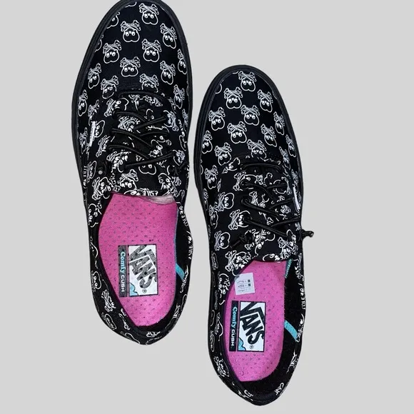 Vans Authentic Black &amp; White Coldhearted Sneakers!  Size 11.5
