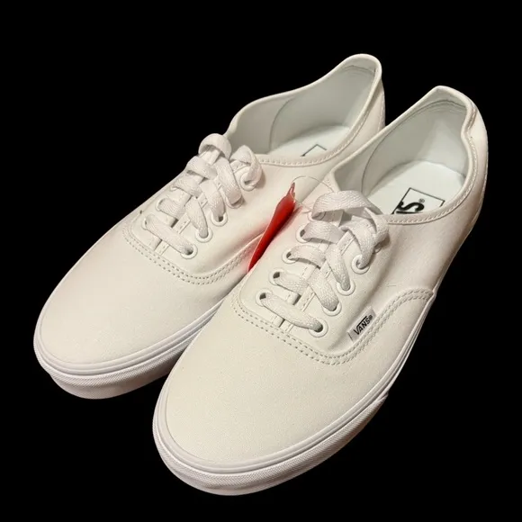 VANS Authentic True White Sneakers NEW