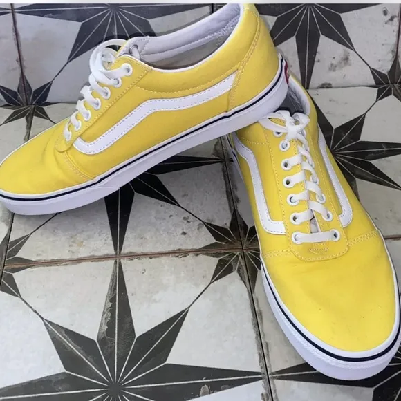 Vans Canvas Sneakers Yellow/White Mens 10.5 EUC