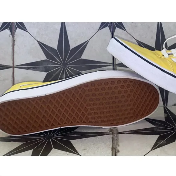 Vans Canvas Sneakers Yellow/White Mens 10.5 EUC