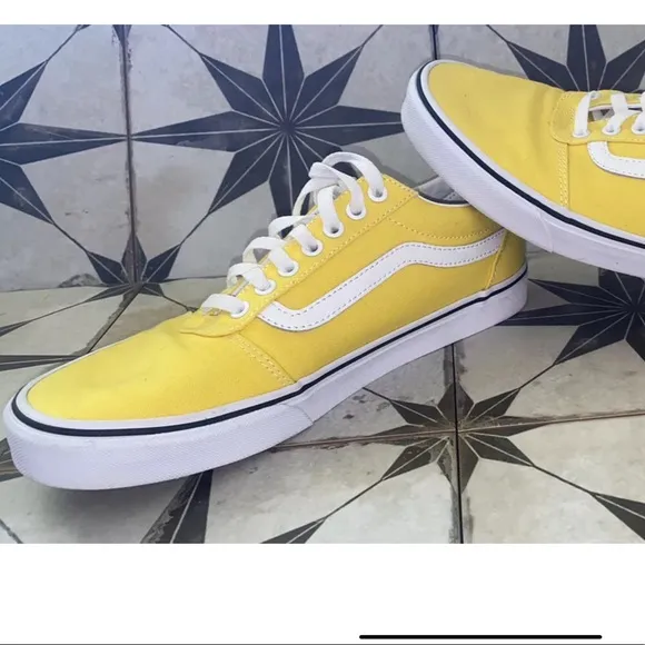 Vans Canvas Sneakers Yellow/White Mens 10.5 EUC